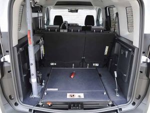 2025 ford courier disabili - dimensioni grandi