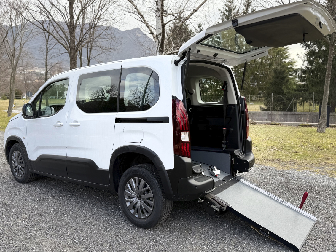 Peugeot Rifter disabili 2025