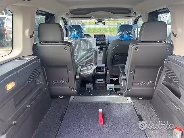Peugeot Rifter 2025 sedili interni