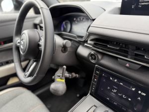 Mazda MX-30 leva freno
