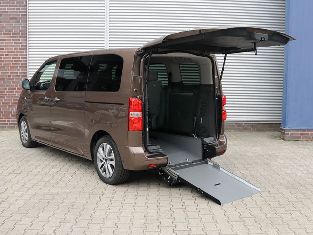 Toyota e-Proace